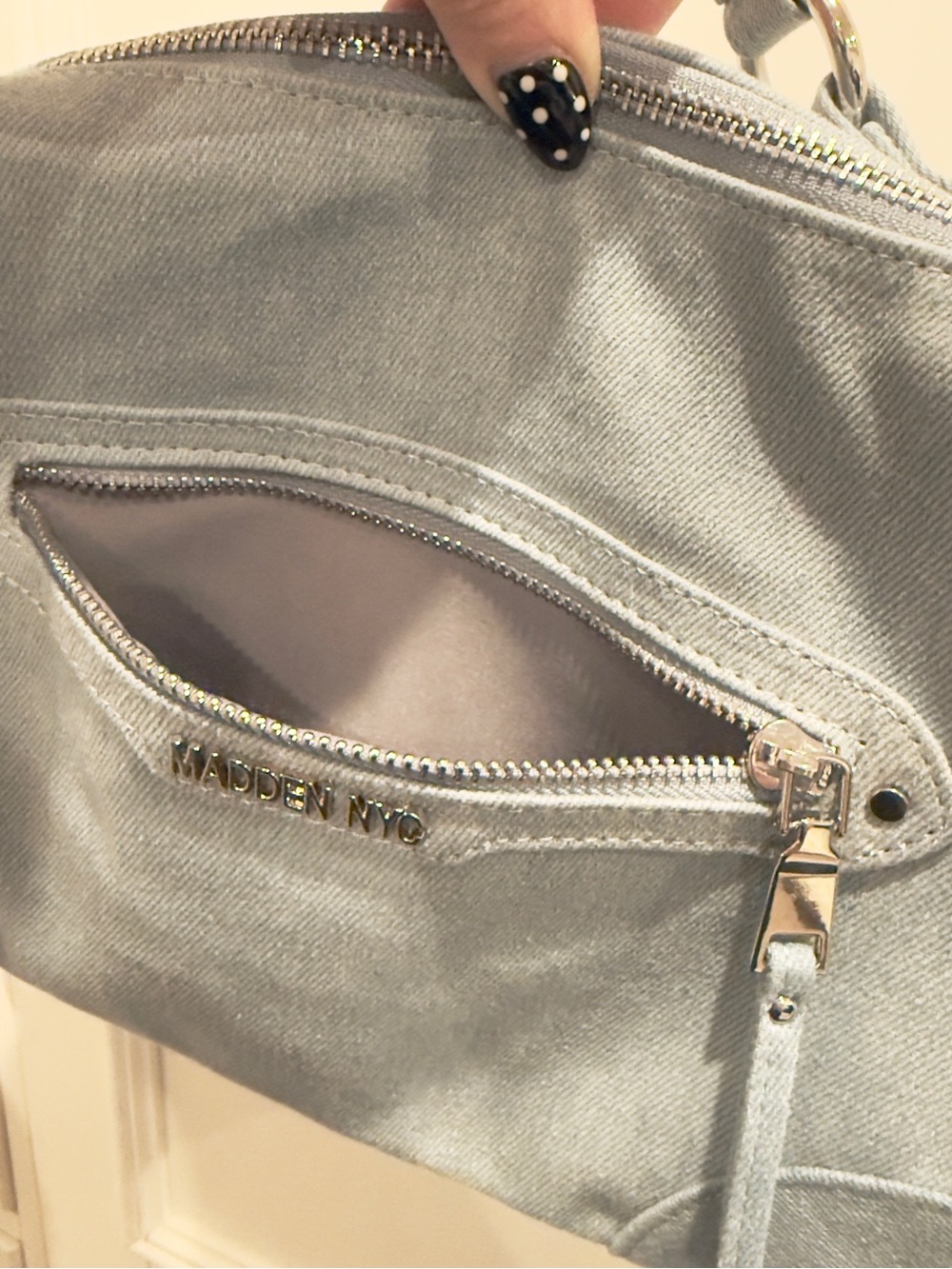 🩵 Madden NYC Denim Chambray Light Blue Grommet Shoulder Bag - New! - Picture 6 of 13